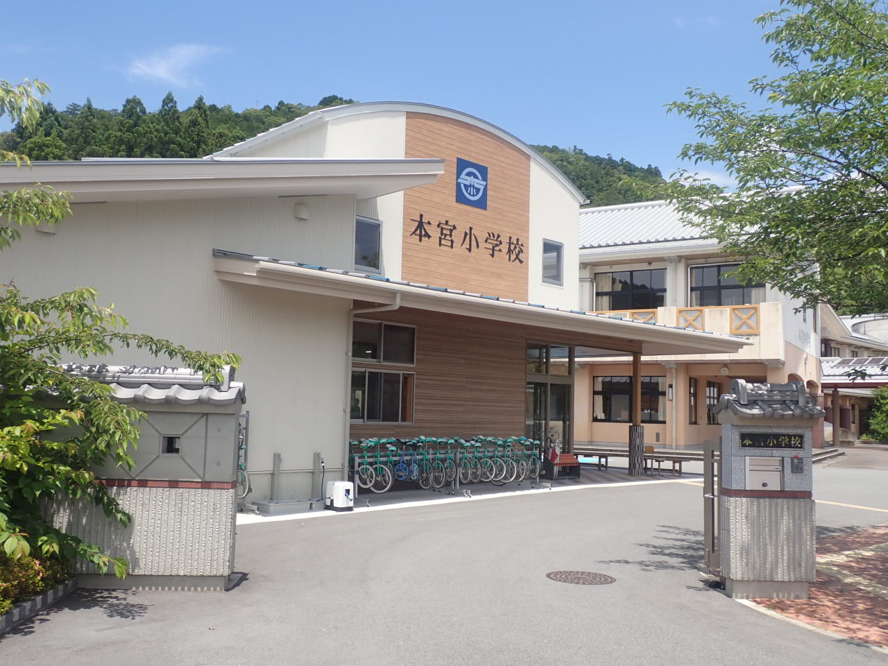 本宮小学校